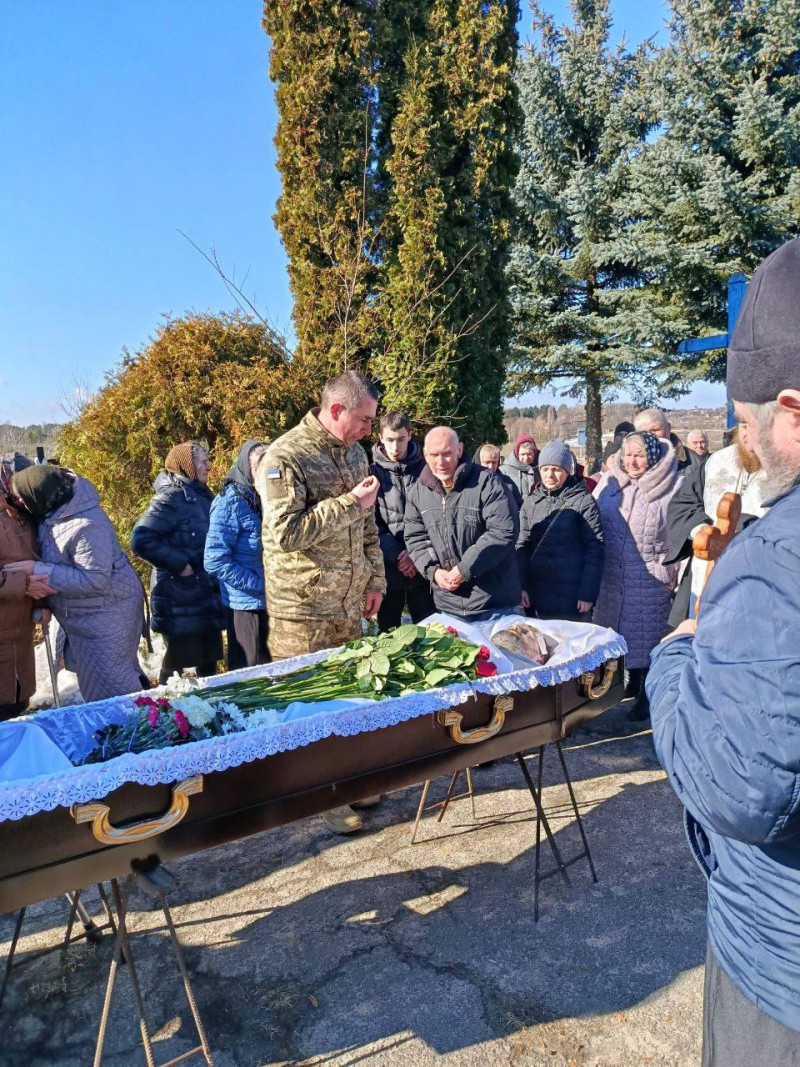 Пройшов пекло війни: на Волині попрощалися із захисником Володимиром Шевцовим