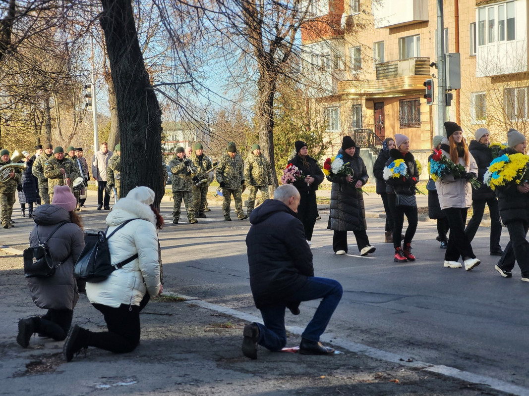 Не встиг відзначити 30-річчя: на Волині прощалися з молодим Героєм Богданом Степанюком