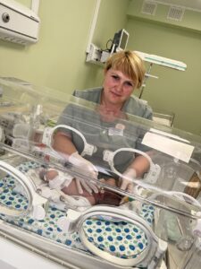 За 35 років врятували понад 10 тисяч немовлят: історія відділення для новонароджених на Волині