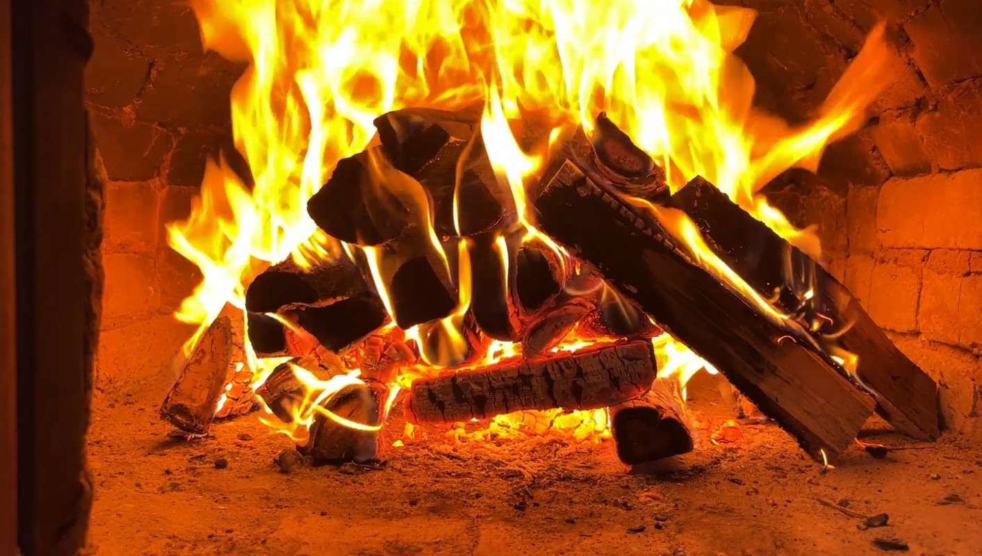 Прикордонниця з Волині пече паски за старовинним рецептом бабусі для рідних і колег