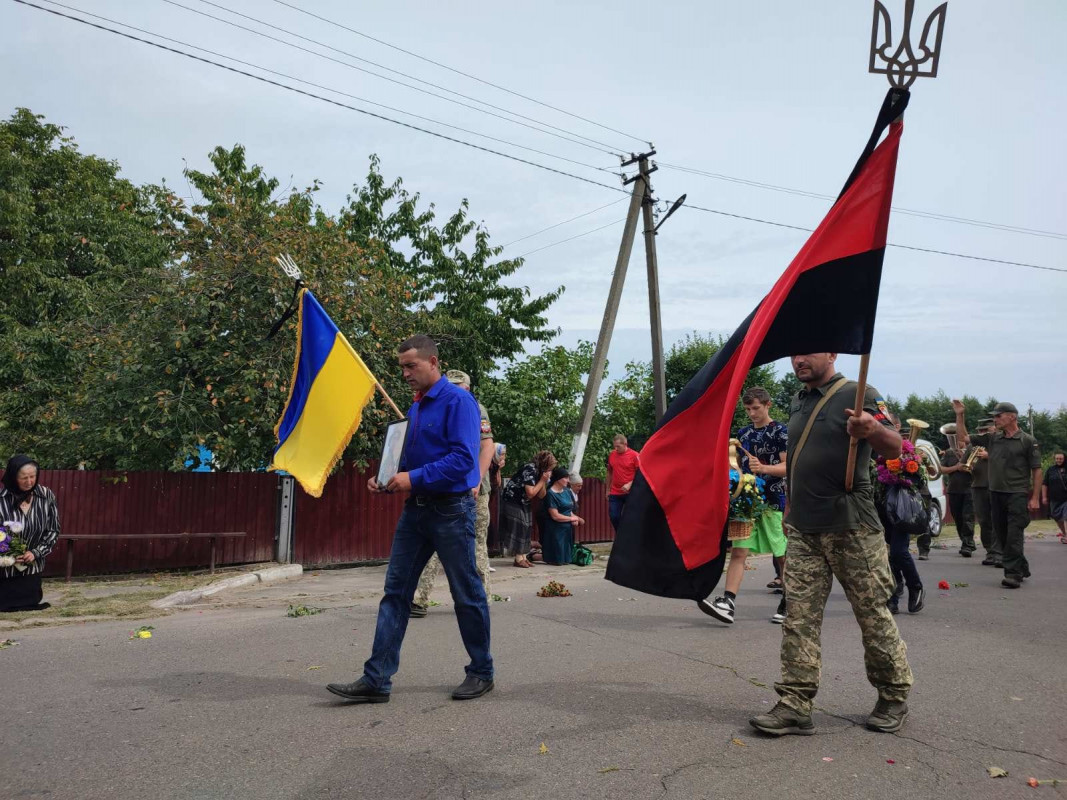 Чорний день на Волині: попрощалися із Героєм Русланом Швецем