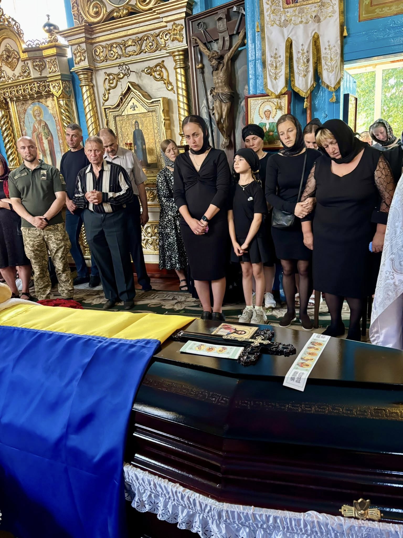 Загинув унаслідок авіаційного удару: на Волині попрощались з Героєм Дмитром Калінчуком