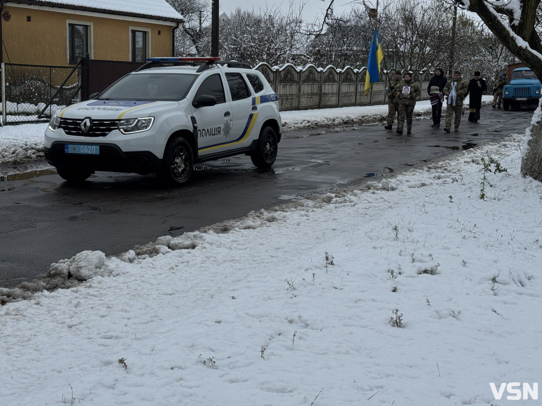 На Волині попрощалися з Героєм Романом Шишелою