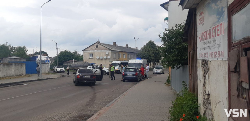 У Рожищі сталася ДТП за участю трьох авто: очевидці підозрюють, що водій був п’яним