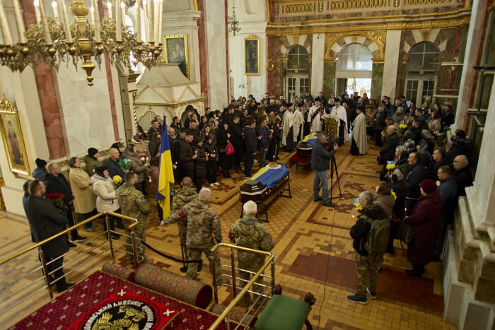 У Луцьку провели в останню путь Героїв Андрія Міщука та Андрія Смалюка