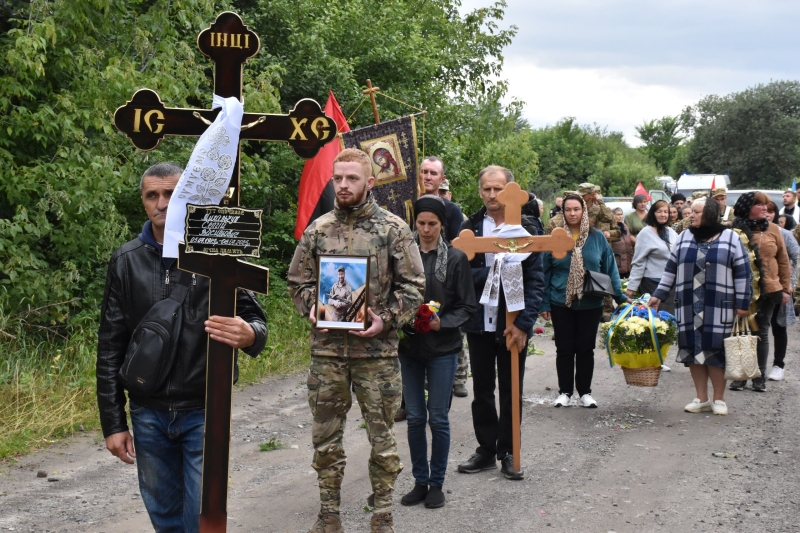 Загинув у бою: на Волині попрощалися з Героєм Сергієм Михальчуком