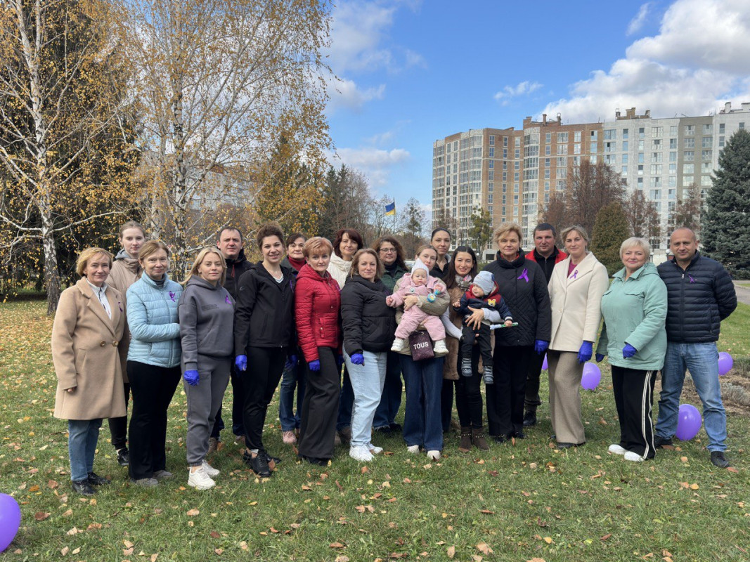 Тисяча тюльпанів для найменших сердець: у Луцьку створили квітник надії для передчасно народжених дітей