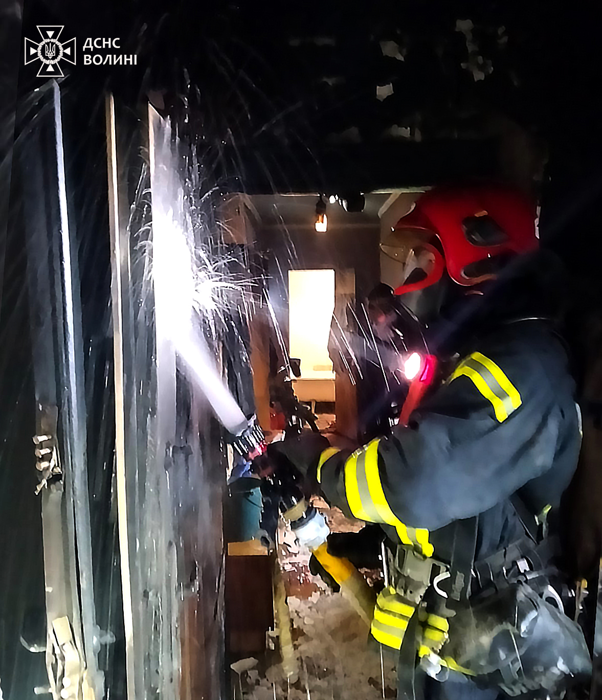 На Волині за добу трапилося сім пожеж у будинках і господарських спорудах
