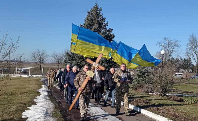 Віддав життя за Україну: на Волині провели в останню дорогу Героя Руслана Кузьмича