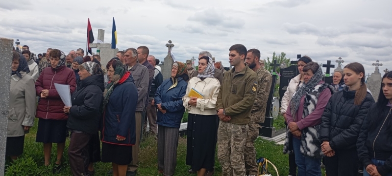 «Мужньо захищав від ворога свою країну»: на Волині в останню дорогу провели військовослужбовця Миколу Марчука