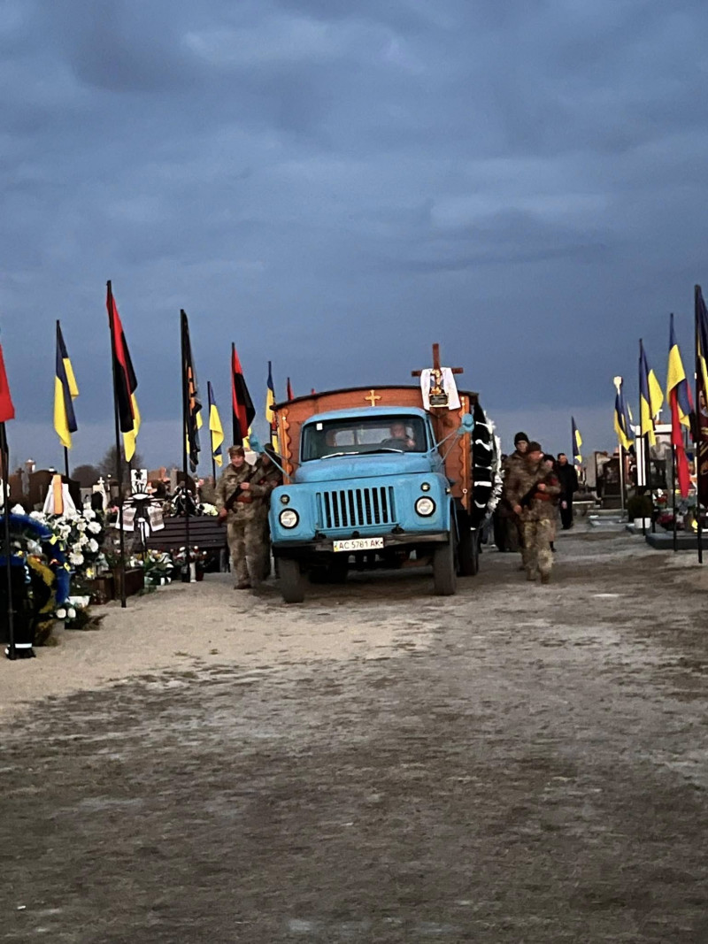 Навіки 43: на Волині попрощалися з Героєм Олегом Філімонюком