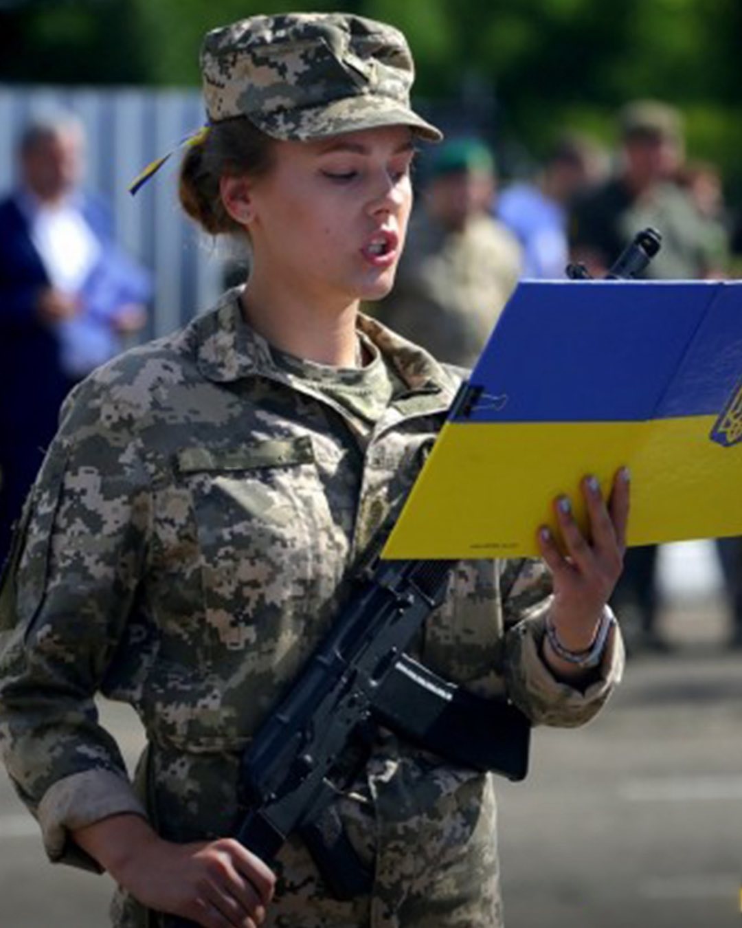 Здолала рак і стала воїном: історія незламної захисниці - випускниці луцького університету