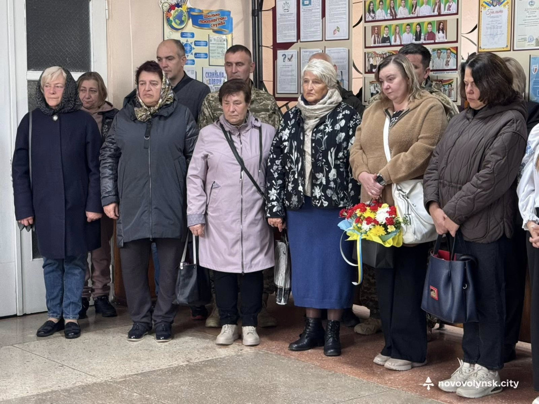 Ліцеїсти-Герої: у Нововолинську увіковічнили полеглих випускників