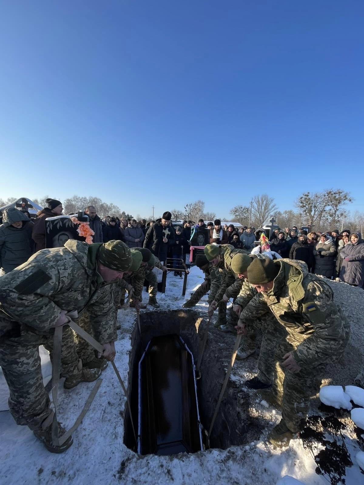 На Волині громада провела в останню путь захисника Олександра Хомича