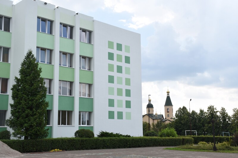 Вони колись теж йшли на перший дзвоник: відомі випускники луцьких шкіл