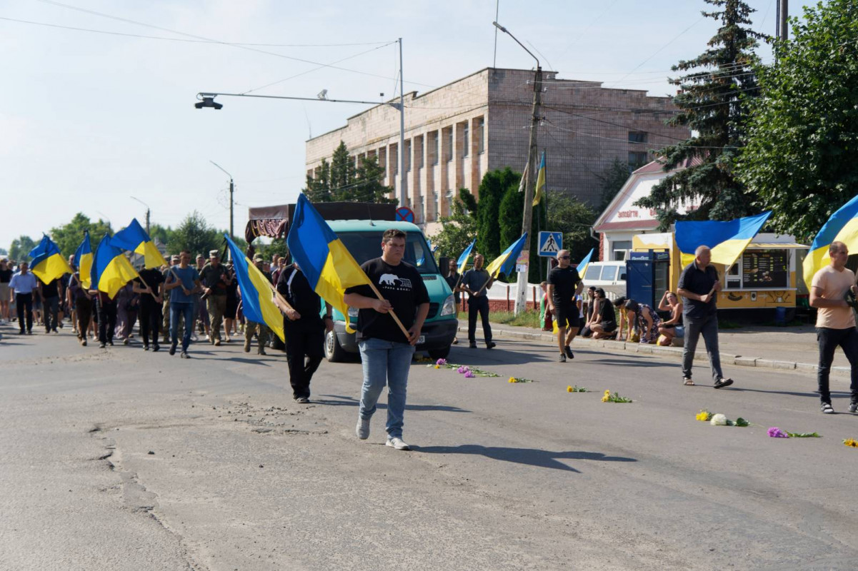 Сам виховував сина: на Волині поховали 29-річного Героя Олега Іванова