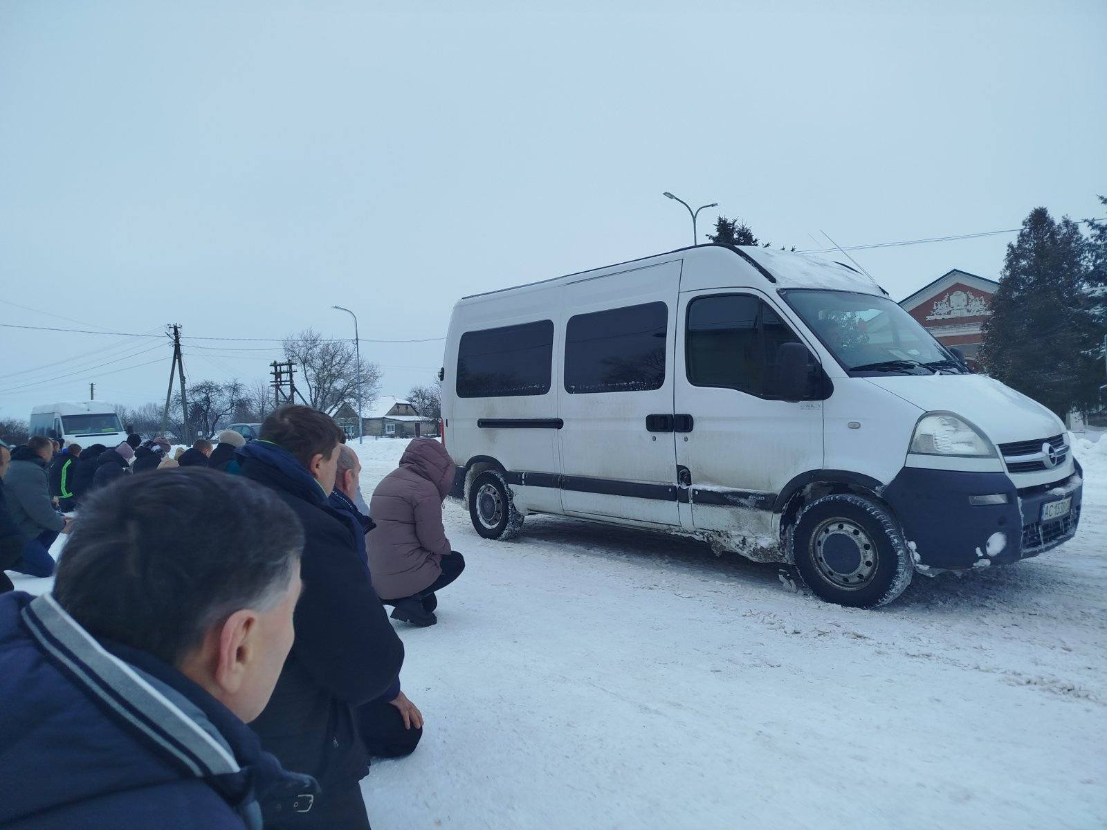 Брат - теж на фронті: на Волині в останню путь провели мужнього воїна Сергія Верезія