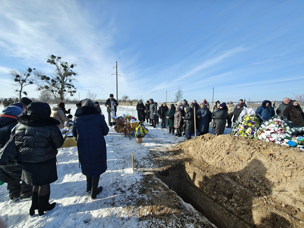 Пережив фронт, але помер у мирному житті: на Волині провели в останню путь ветерана Олега Володавчика