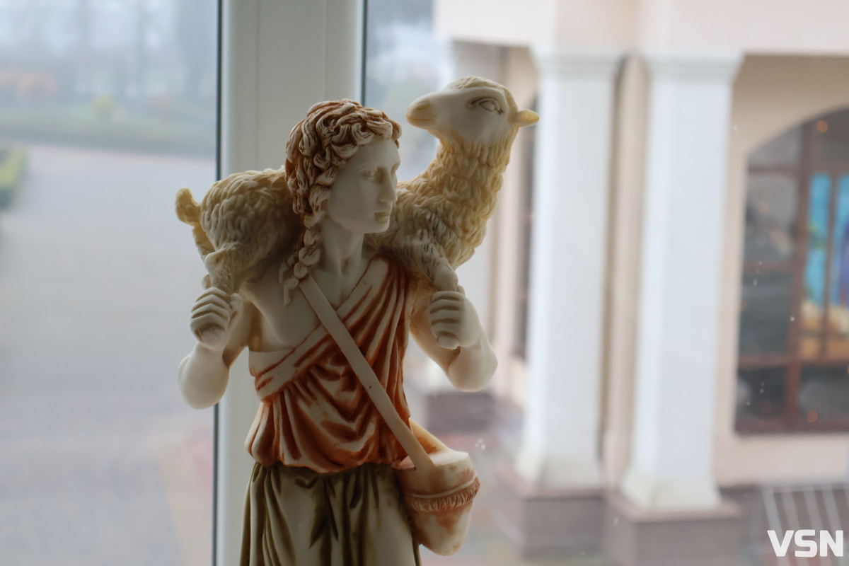 «Різдво — це перемога життя над смертю»: луцький священнослужитель про Різдво Христове