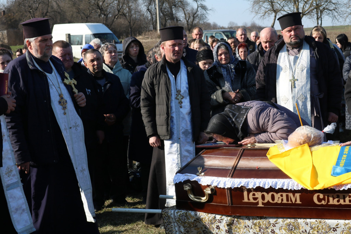 Загинув наприкінці грудня 2024 року: на Волині попрощалися з Героєм Андрієм Мацеруком