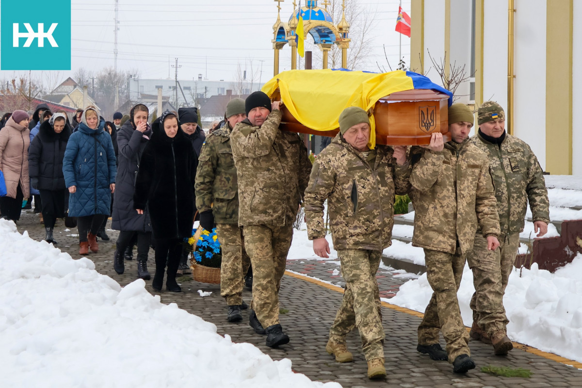 Навіки 30-річний: на Волині попрощалися з Героєм Іваном Петриком