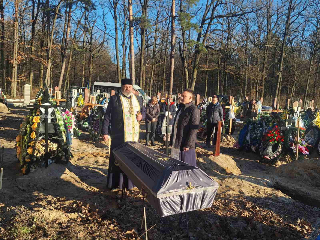 На Волині поховали військовослужбовця десантно-штурмових військ Максима Постєвку