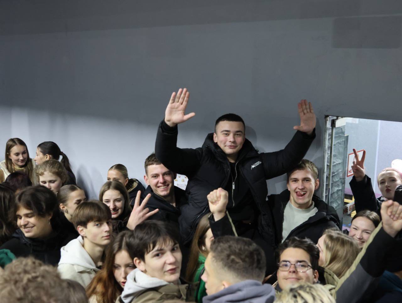 Нова локація – нові емоції: у Луцьку відкрили льодову арену «Снігова королева»