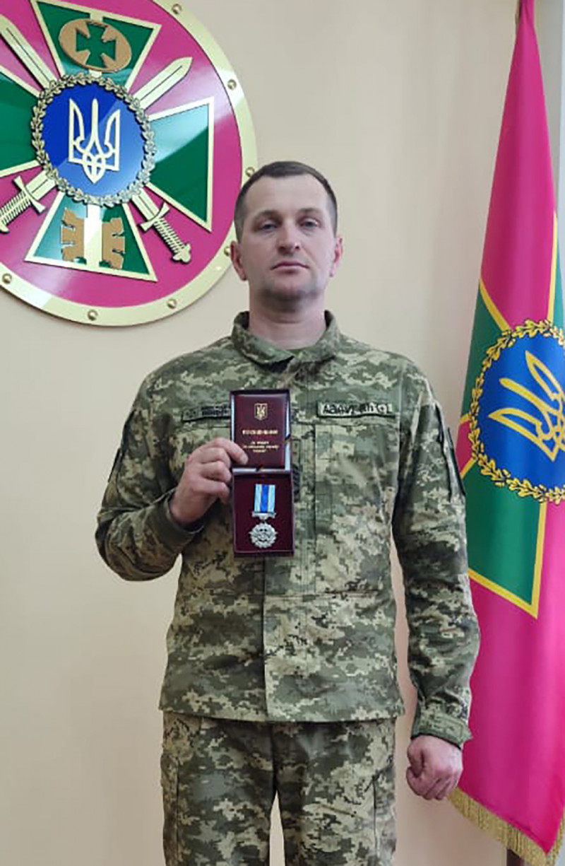 Троє волинських прикордонників отримали державні нагороди за героїзм на передовій