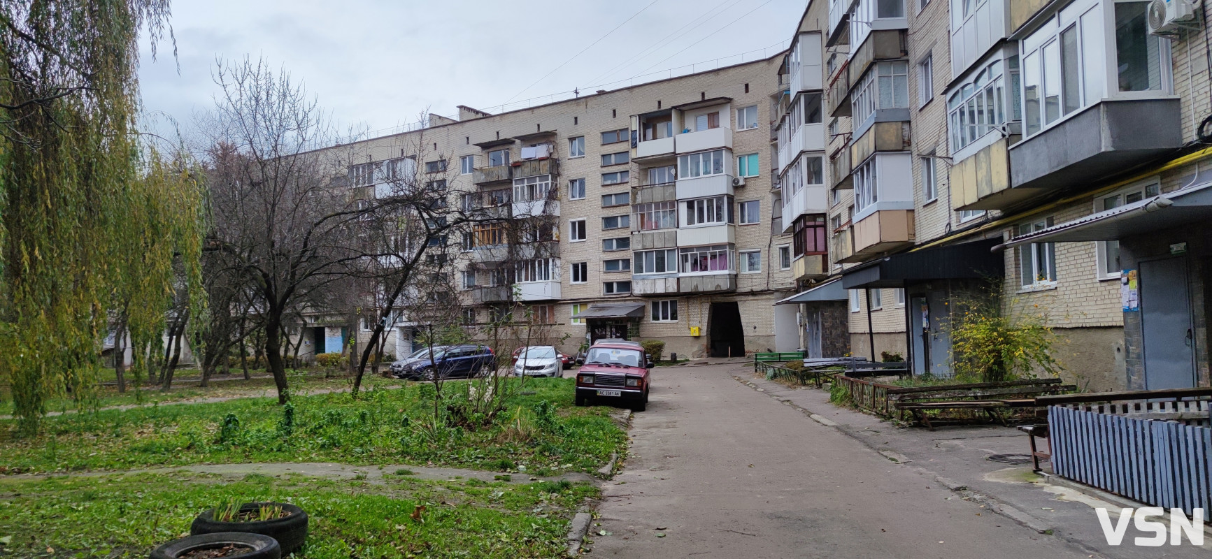 Три кілометри життя: фоторепортаж із найдовшого будинку України в Луцьку