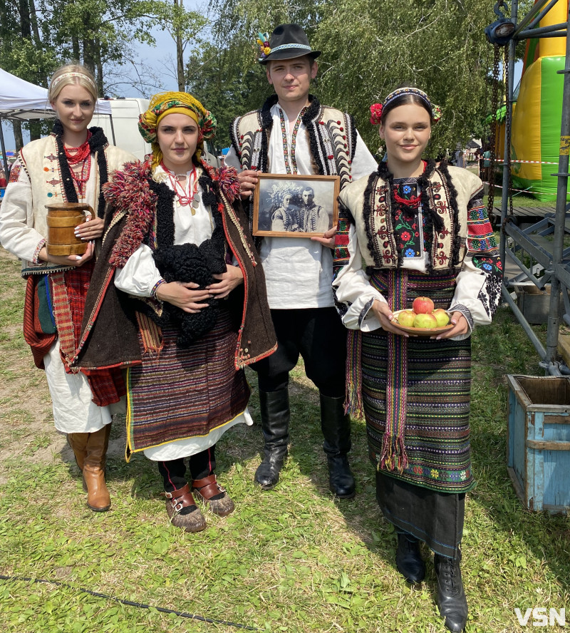 На Світязі стартував фестиваль «Культура єднає всіх»: українські традиції, музика та ярмарок майстрів