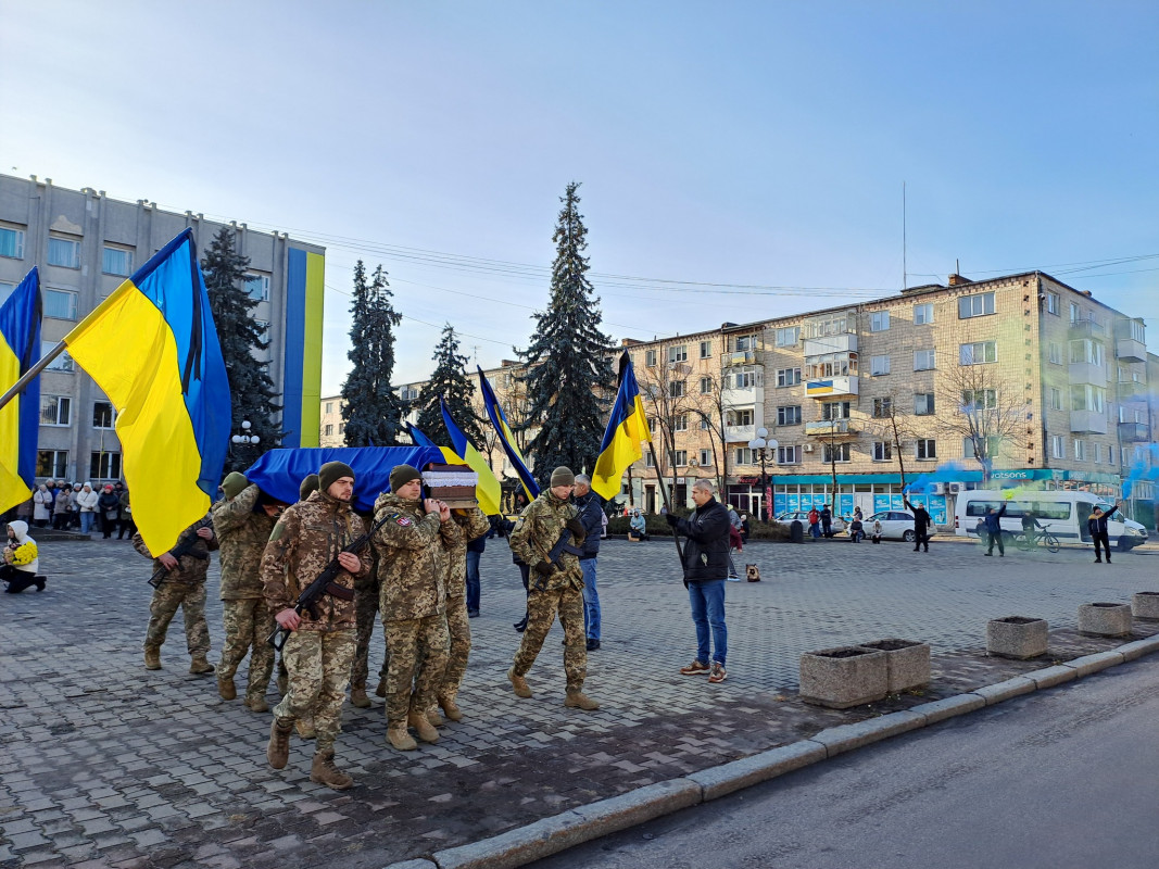 Двоє синочків втратили батька: на Волині попрощались з Героєм Дмитром Табачуком