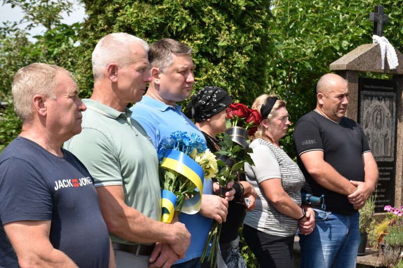Навіки 50: у Луцькій громаді попрощались з Героєм Петром Назарчуком