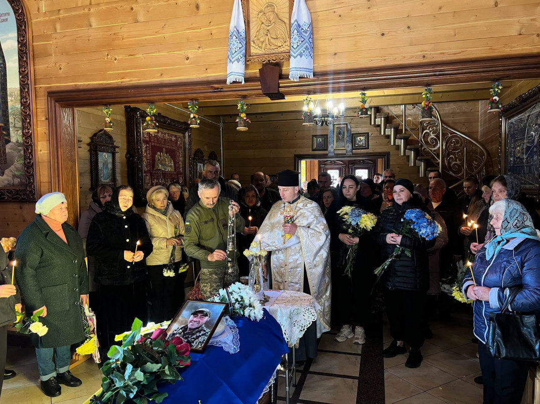 Понад рік вважався зниклим безвісти: на Волині попрощалися із загиблим захисником Миколою Іваніщуком
