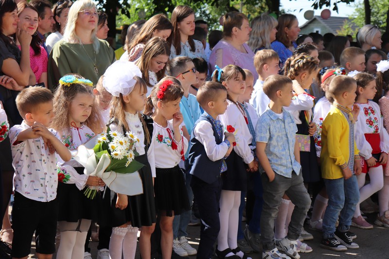 Загинули, захищаючи Україну: на Волині відкрили пам'ятну дошку на честь полеглих Героїв