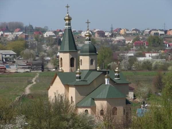 Коли у Луцьку святитимуть паски: розклад богослужінь у храмах міста