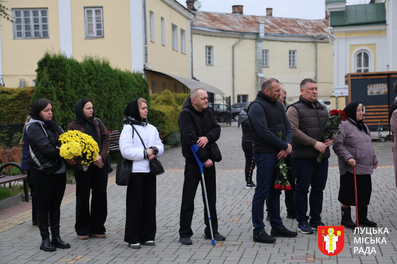 У Луцьку попрощалися з двома захисниками - Анатолієм Парфенюком та Олександром Кондращуком