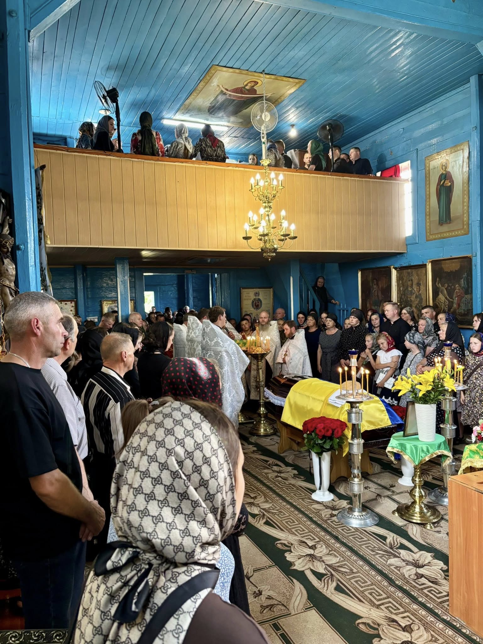 Загинув унаслідок авіаційного удару: на Волині попрощались з Героєм Дмитром Калінчуком