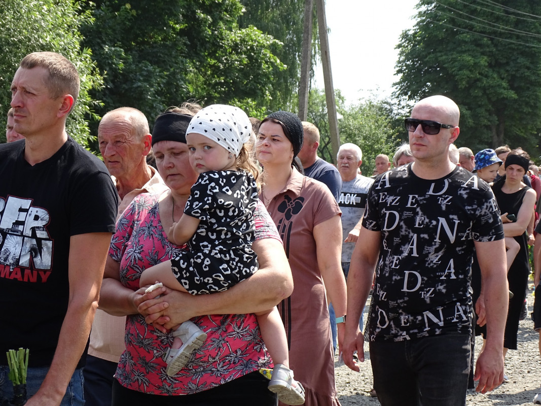 У перший день вторгнення став на захист країни: на Волині попрощалися із молодим Героєм Олександром Карпуком
