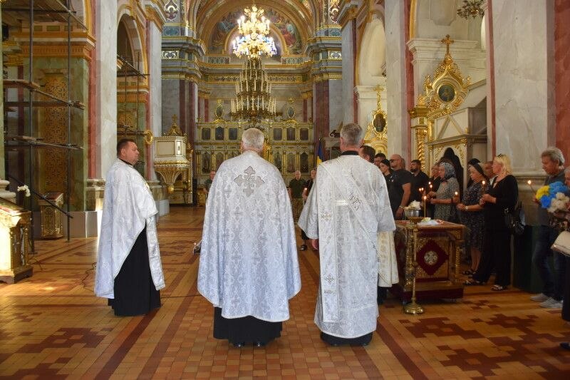 У Луцьку попрощалися із 48-річним Героєм Юрієм Сисоєвим, який загинув на Донеччині
