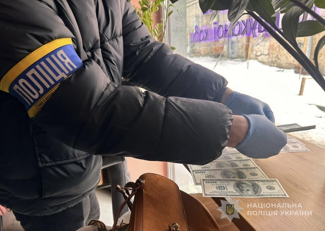 У Луцьку колишня працівниця ТЦК допомагала чоловікам отримати фіктивні діагнози для інвалідності