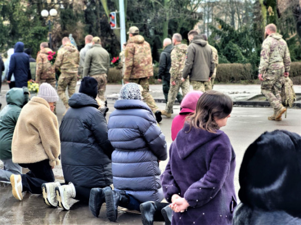 Прощавай, Фотографе: на Волині попрощалися із Героєм Максимом Бурдою