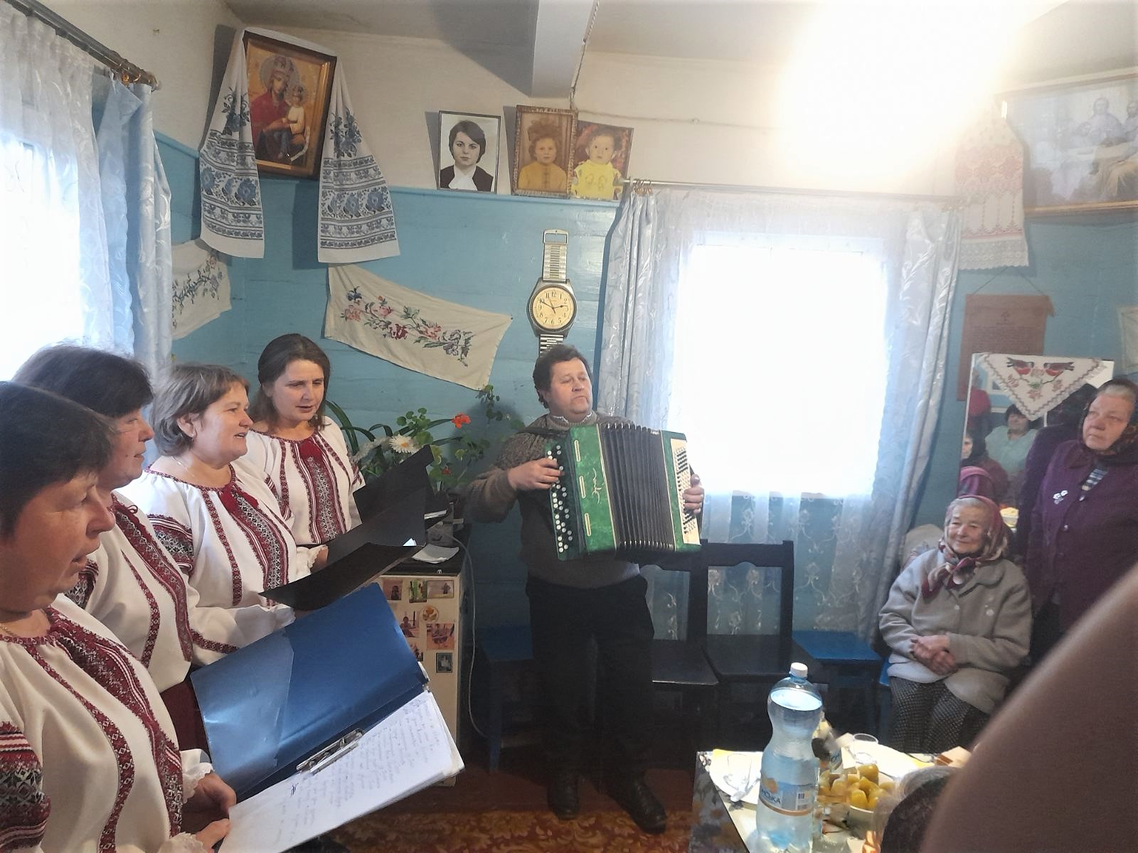 У громаді на Волині довгожителька відзначила 95-річний ювілей