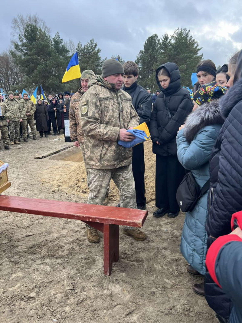 Рідні підозрюють, що ворог застосовував хімічну зброю: серце захисника з Волині зупинилося під час лікування