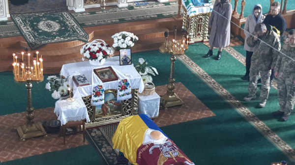 У Ківерцівській громаді попрощалися із загиблим Владиславом Лонським