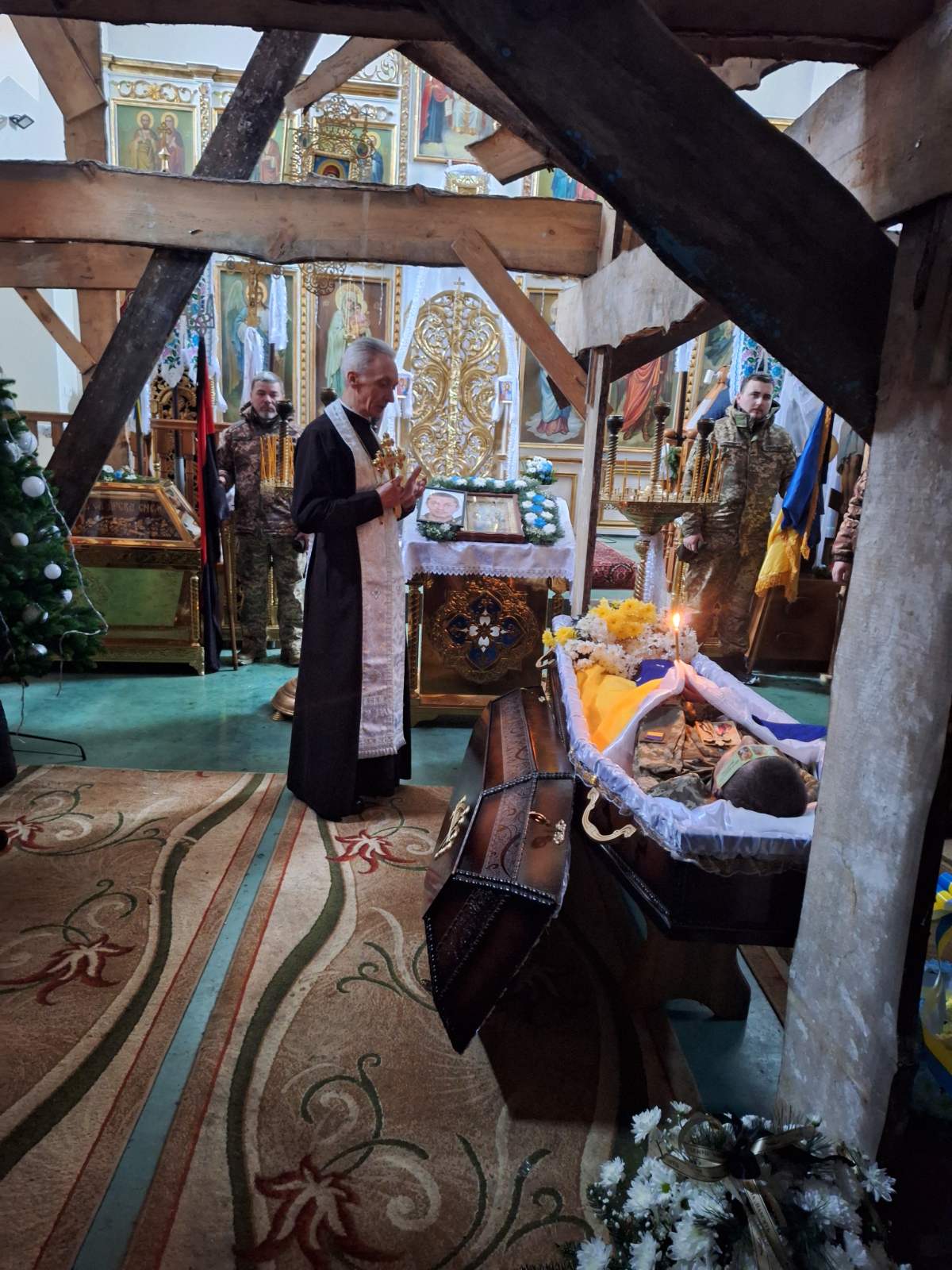 На Волині попрощалися з Героєм Миколою Шикалюком