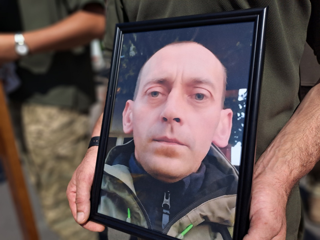 Молодший брат боронить Україну на фронті: на Волині попрощались з Героєм Віталієм Півнем