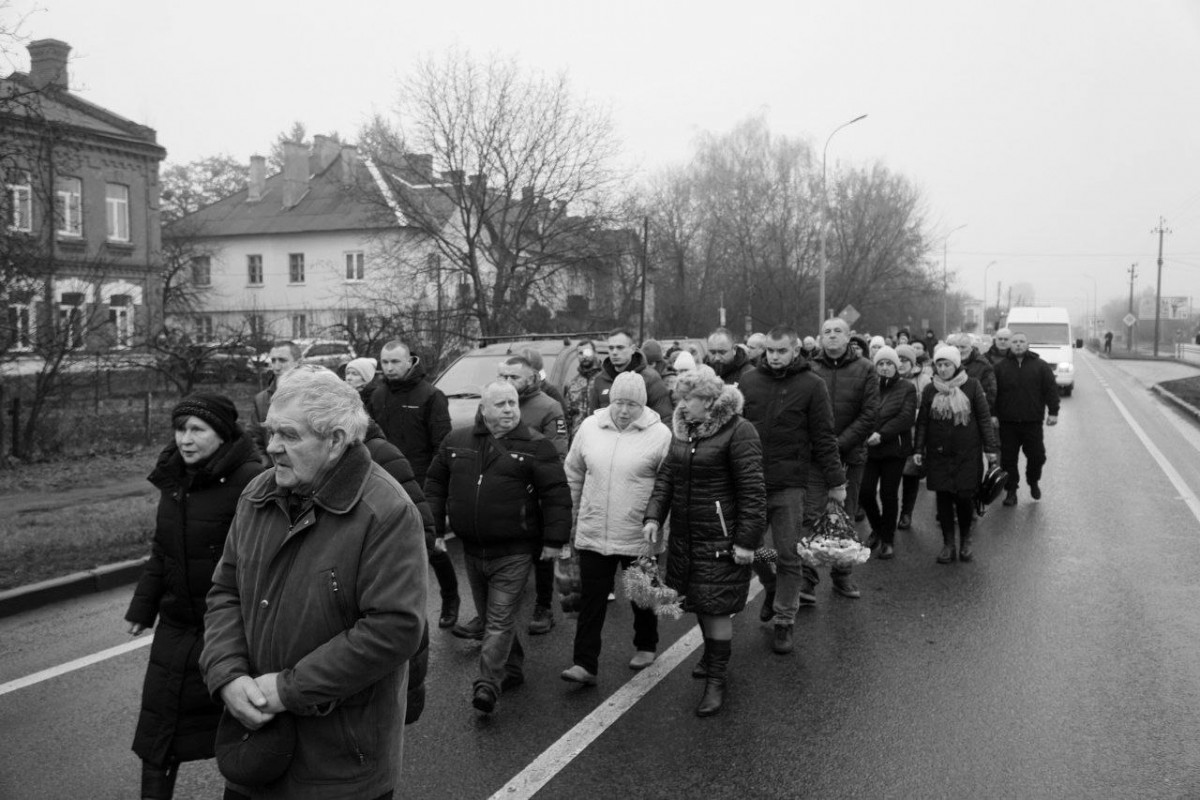 Важкий бій забрав життя трьох земляків: на Волині в останню земну дорогу провели штаб-сержанта Олександра Мазурка