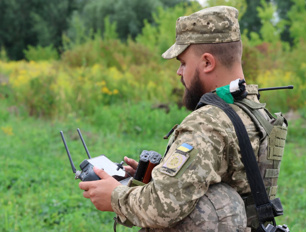 Охороняє кордон на Волині та воює дронами на фронті: історія прикордонника «Боїнга»