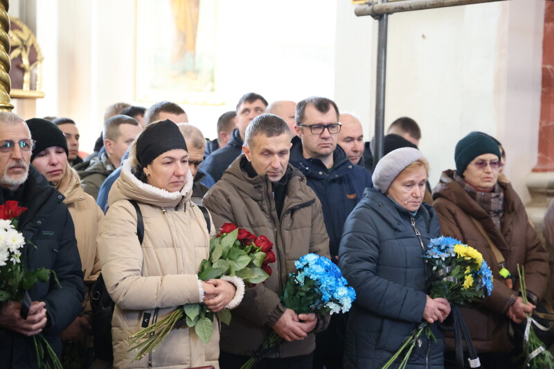 Два прощання в один день: лучани провели в останню путь Героїв Андрія Черняка та Артема Петровського