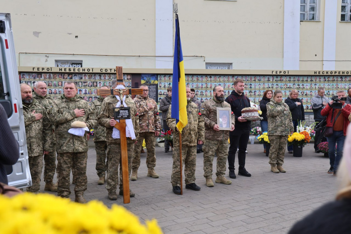 У Луцьку попрощалися з 30-річним добровольцем Владиславом Драганчуком